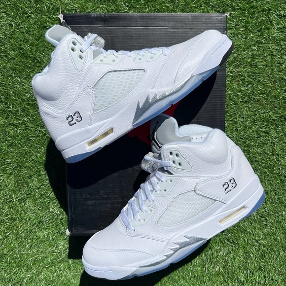 JORDAN 5 METALLIC WHITE - Picture 3 of 4